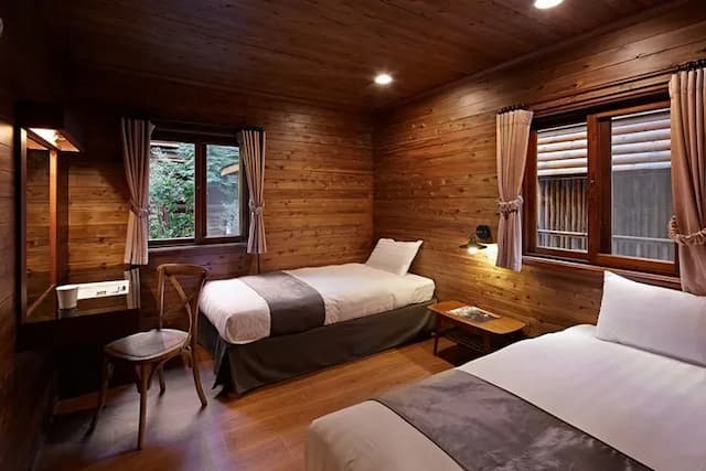 台中商務旅館－八仙山莊-【獨家專案】不指定四人房-2