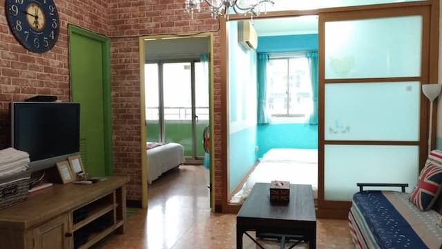 아이즈 딤 스위트 삼다관 (Eyes Theme Suites Sanduo Museum)-Deluxe Family 6-Bed Room - 3 Beds with Balcony-7