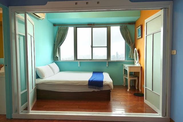 아이즈 딤 스위트 삼다관 (Eyes Theme Suites Sanduo Museum)-Deluxe Family 6-Bed Room - 3 Beds with Balcony-3
