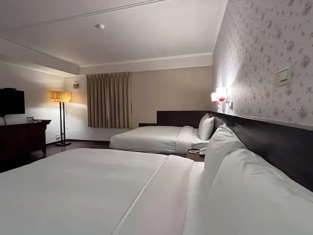 花蓮凱悅旅店 Kaiyue Inn-四人房-4