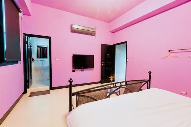 Lin's Home-Large Double Room-2