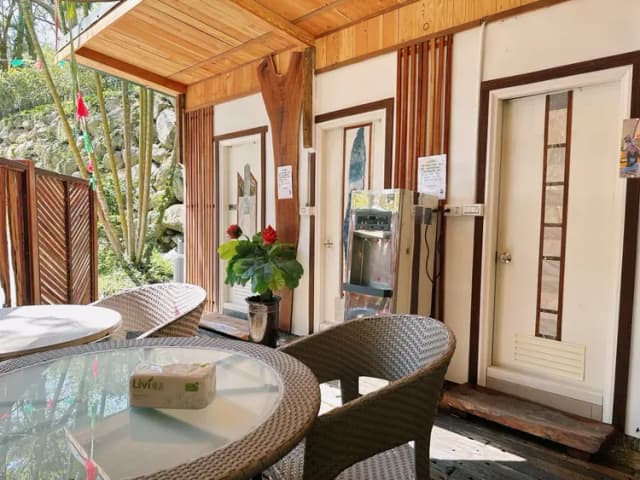 帆船村露營區｜獨家8折起！豪華露營一泊三食-山野屋型帳2-6