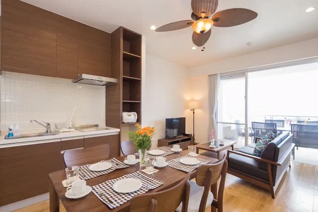 古志久茂半山海景度假旅居｜方便至美麗海水族館-7人3臥室丨超讚視野海景丨獨立廚房趣丨驅車6分鐘可達海邊丨家庭出遊【不挑房】-1