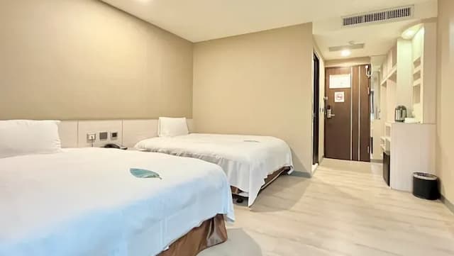 Grand Earl Hotel-Standard Twin Bed room (NO Window)-2