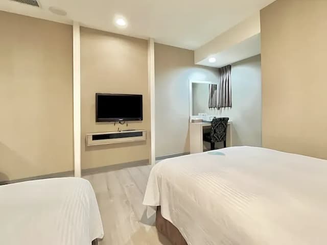 Grand Earl Hotel-Standard Twin Bed room (NO Window)-6
