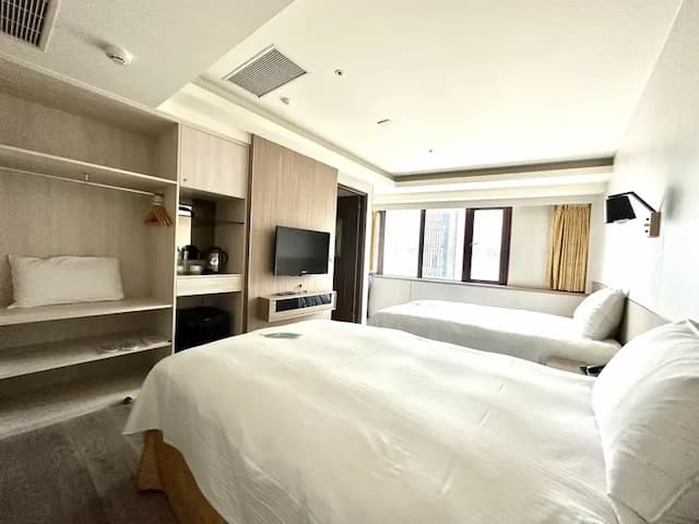 Grand Earl Hotel-Standard Twin Bed room-4