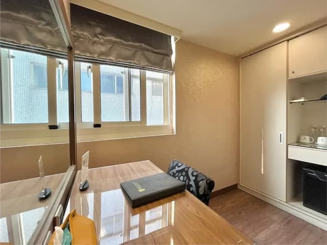 Grand Earl Hotel-Superior Twin Bed room-3