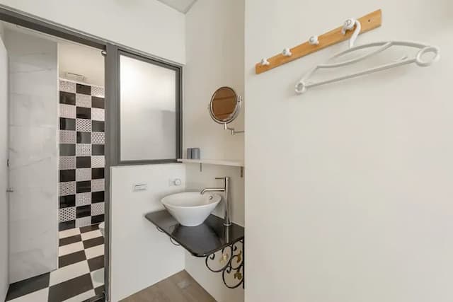 花蓮佑尼可智能入住旅店｜海景｜近東大門｜電梯-海景四人房-附陽台-9