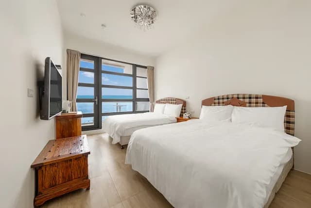 花蓮佑尼可智能入住旅店｜海景｜近東大門｜電梯-海景四人房-附陽台-1