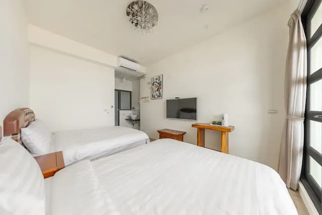 花蓮佑尼可智能入住旅店｜海景｜近東大門｜電梯-海景四人房-附陽台-7