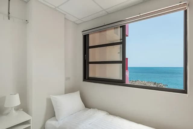 花蓮佑尼可智能入住旅店｜海景｜近東大門｜電梯-單人房-附外部私人浴室-1