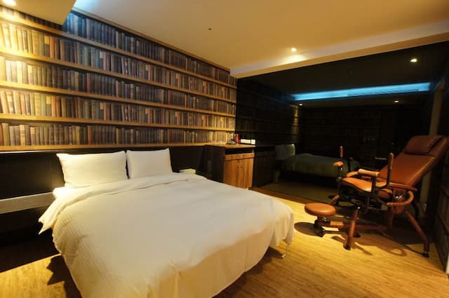 컬러스 인피티니 인  (Colors Infinity Inn)-Large Room (Double bed)-4