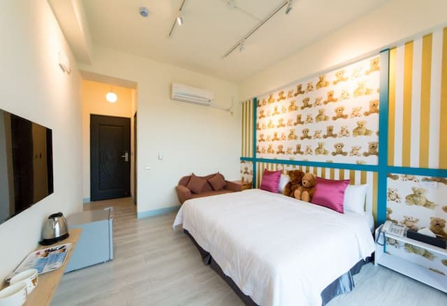 Sky Young Resort-Quadruple room-8