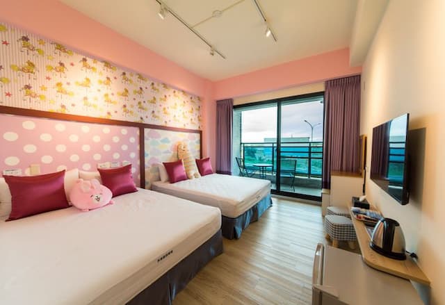 Sky Young Resort-Quadruple room-7
