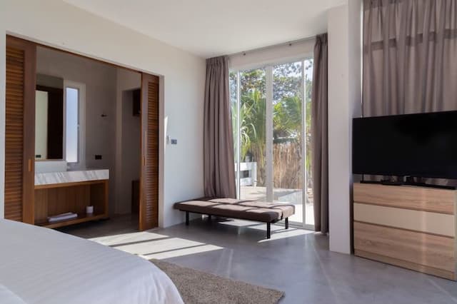 One Bedroom with Seaview