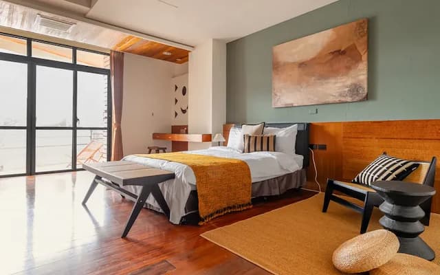 ItaThao Smart Stay with Elevator-Deluxe double room with balcony-9