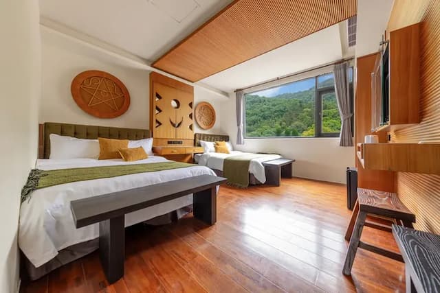 ItaThao Smart Stay with Elevator-Quadruple room with mountain view-10