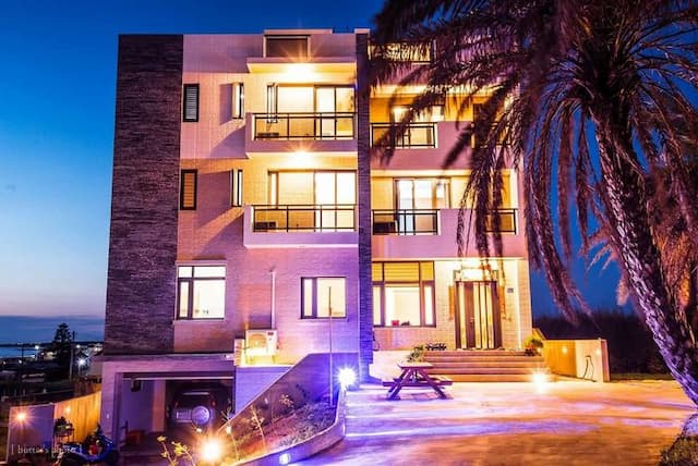 Xin Zhu Homestay-Deluxe Double Room with Sea View and Balcony-6