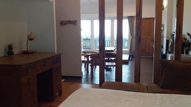 3樓4-10人大套房，兩套衛浴設備