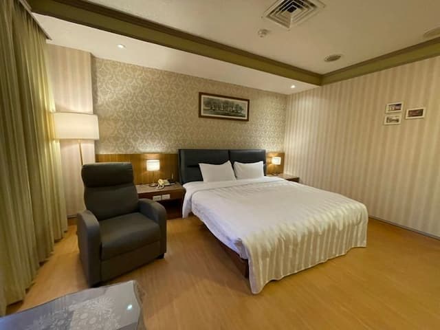 高雄文賓大飯店-駁二館-豪華雙人房(加大床)-5