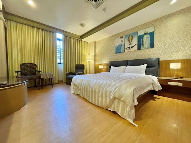 高雄文賓大飯店-駁二館-豪華雙人房(加大床)-2