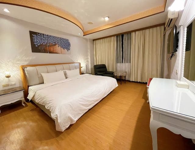 高雄文賓大飯店-駁二館-豪華雙人房(加大床)-4