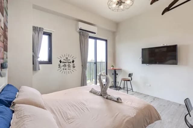 Island Nook B&B Penghu-201 Double Room with Forest View & Balcony, Island Nook B&B Penghu-3