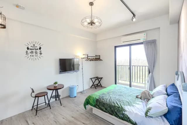 Island Nook B&B Penghu-202 Double Room with Forest View & Balcony, Island nook B&B Penghu-3