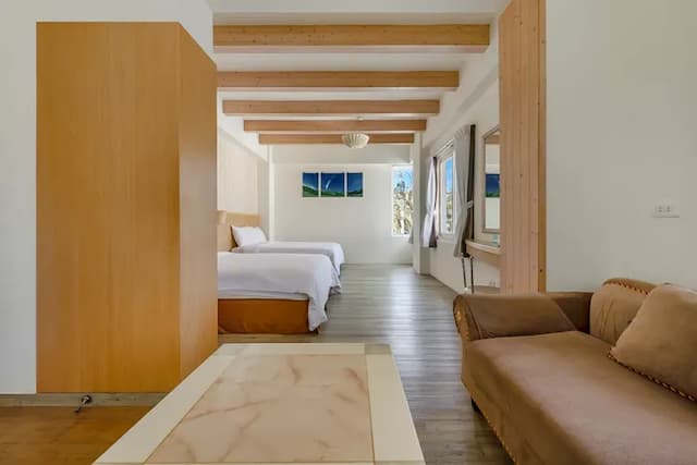 綠美民宿-四人房-附陽台-1