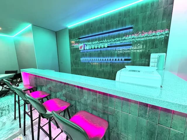 安平九號光舟┃調酒Ba┃電動麻將┃停車方便┃半露天烤肉┃8-22人包棟-光舟包棟(8人以下)-2