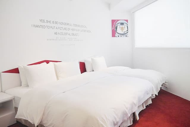 Time Flyer Hotel-Standard triple room-1