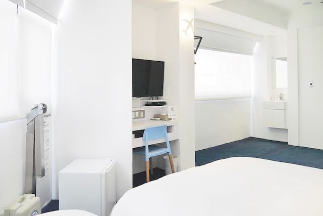 Time Flyer Hotel-Standard triple room-5