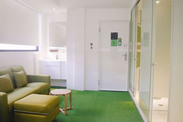 Time Flyer Hotel-Standard triple room-9