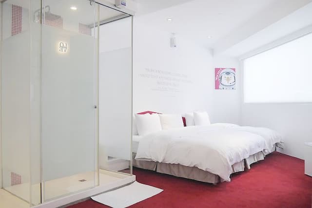 Time Flyer Hotel-Standard triple room-2