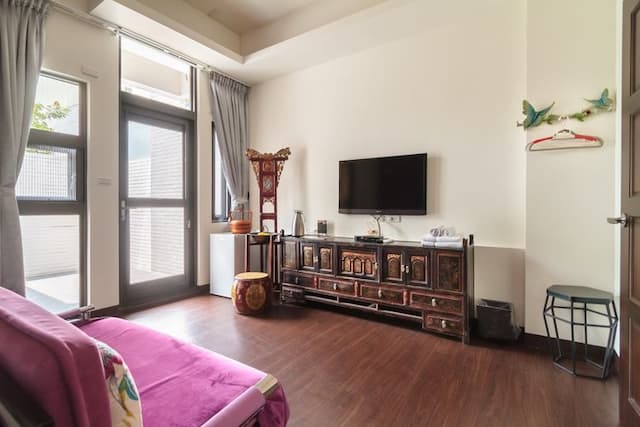 異宿風巢景觀旅店｜可10人包棟｜-豪華雙人房-附露台-101-3