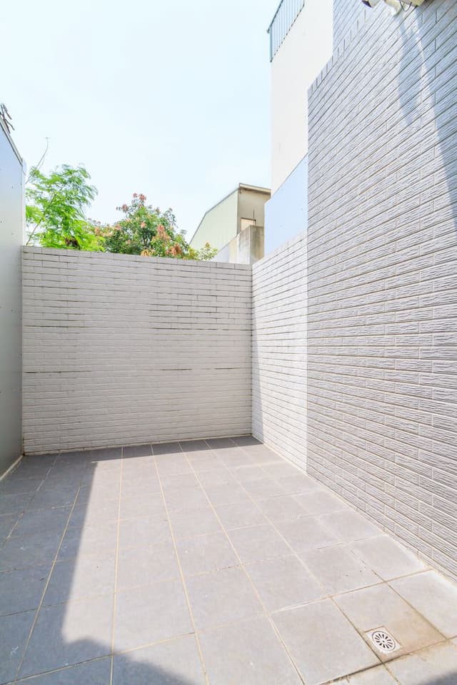 異宿風巢景觀旅店｜可10人包棟｜-豪華雙人房-附露台-101-7