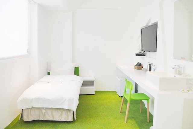 Time Flyer Hotel-Deluxe Single Room-1