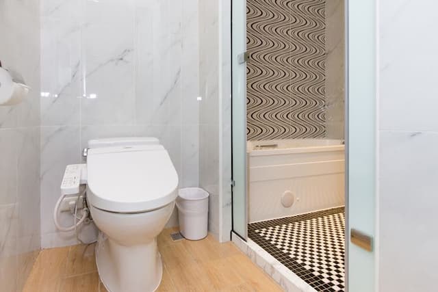 CHECK inn New Taipei LuZhou-Deluxe Quadruple Room-5