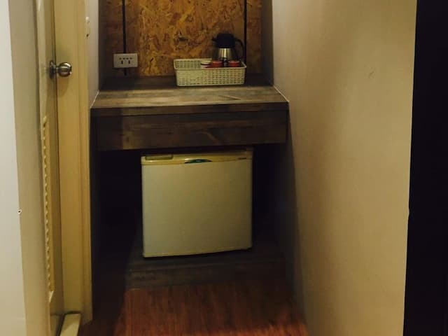 馬丁威旅店-標準雙人房-7