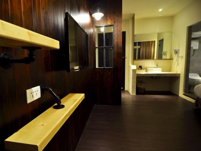 馬丁威旅店-三人房 - 有陽台-8