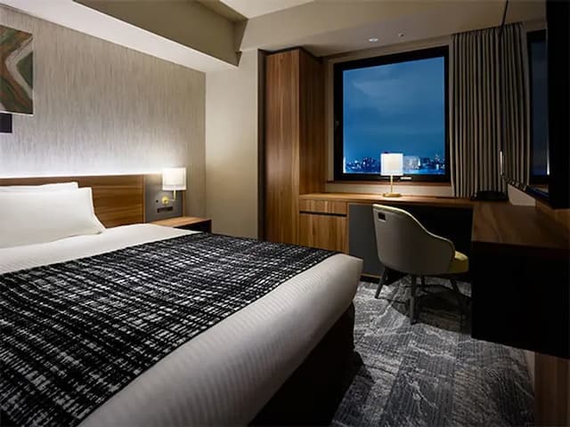 モデレートダブル