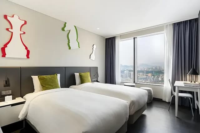 ibis Styles Ambassador Seoul Yongsan-Superior Twin Room-1