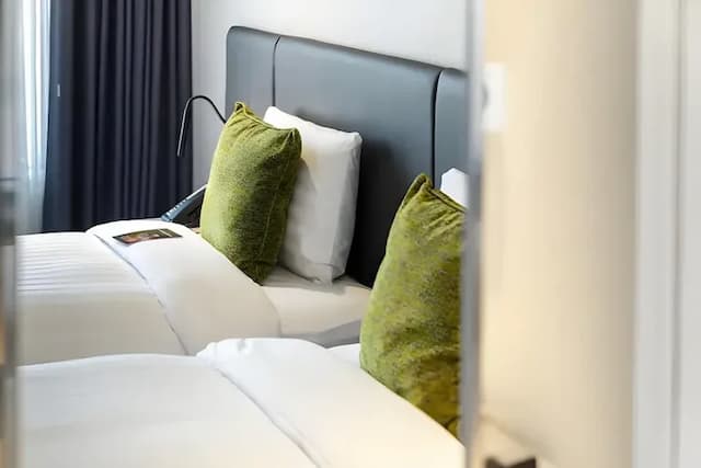 ibis Styles Ambassador Seoul Yongsan-Superior Twin Room-2