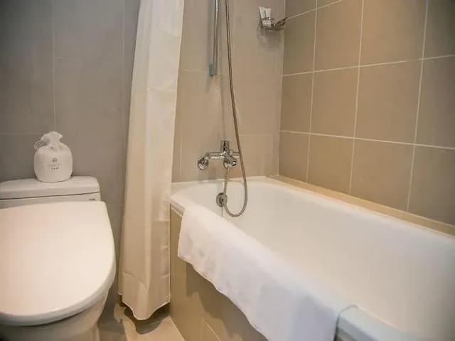 【High Speed Rail Holiday】 Royal Inn Taipei Nanxi 2-Day Free Tour-Standard Double Room－No Window-9