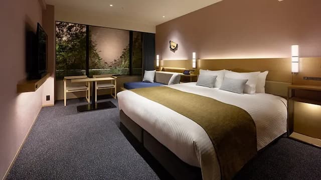 三井花園飯店 京都三條普米爾｜大浴場/京都文化博物館對面/烏丸御池站步行4分-高級特大雙人床房: 附設沙發床｜可帶不佔床兒童(0-5歲) 1位【不挑房】-3