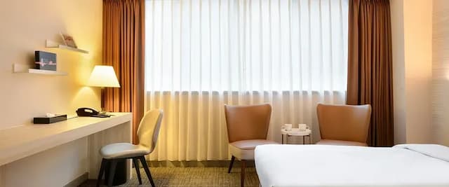 【高鐵假期】 台北凱撒大飯店2日自由行｜近台北車站、站前商圈-【常態促銷】- 精緻客房(10坪-1大床-含早)-1