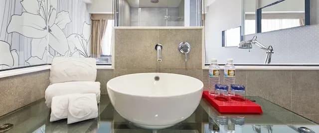 【高鐵假期】 台北凱撒大飯店2日自由行｜近台北車站、站前商圈-【常態促銷】- 悠遊客房(8坪-1大床-含早)-4