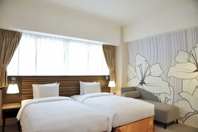 【高鐵假期】 台北凱撒大飯店2日自由行｜近台北車站、站前商圈-【常態促銷】- 綺幻客房(10坪-2小床-含早)-1