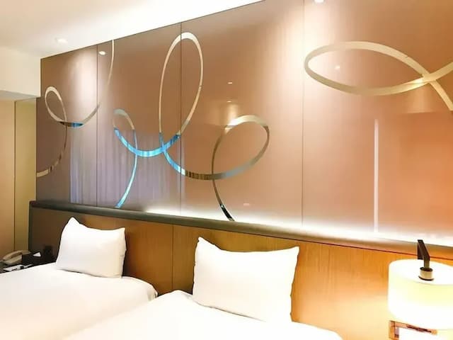 【高鐵假期】 翰品酒店高雄2日自由行｜近鹽埕埔站、駁二藝術特區-【搭高鐵．送住宿】- 雅緻客房(1中床/2小床，含早餐)-4