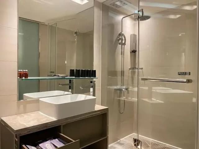 【高鐵假期】 台北德立莊酒店2日自由行｜近西門站、西門商圈-【常態促銷】- 高級家庭房(2中床,對內窗-含早)-4